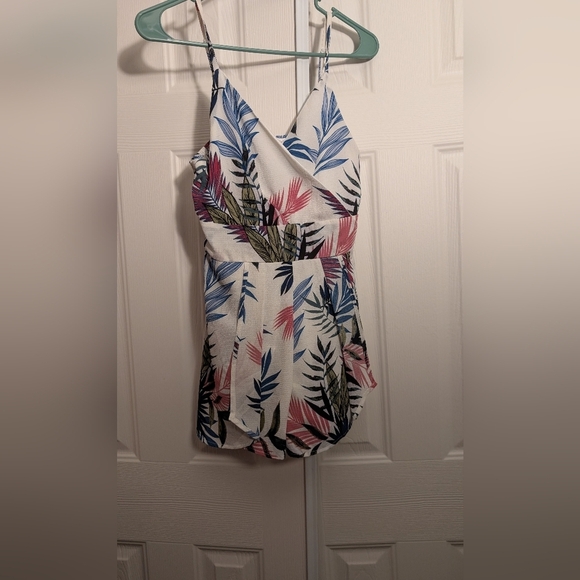 Floral Print Women's Romper - Picture 1 of 5